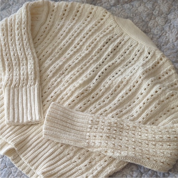 Abercrombie & Fitch Cream Cable Knit Cardigan Sweater - Picture 2 of 4